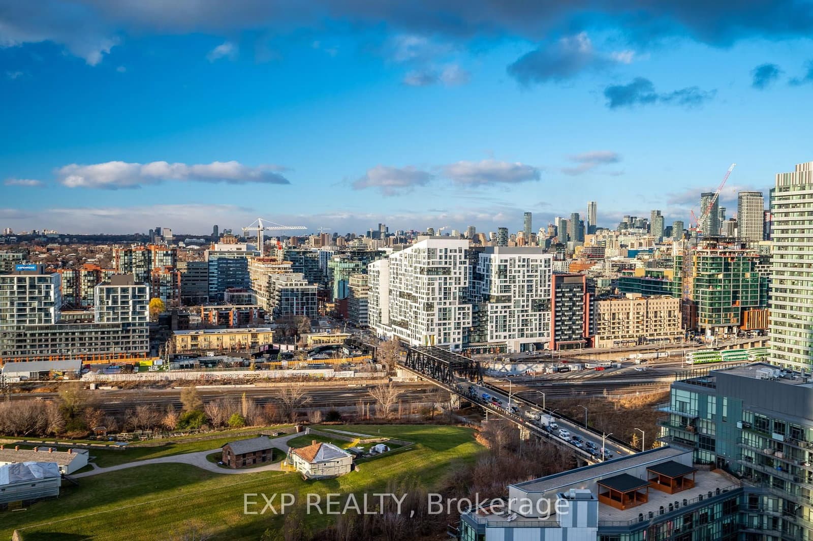 38 Iannuzzi Street, Unit PH03 thumbnail 29