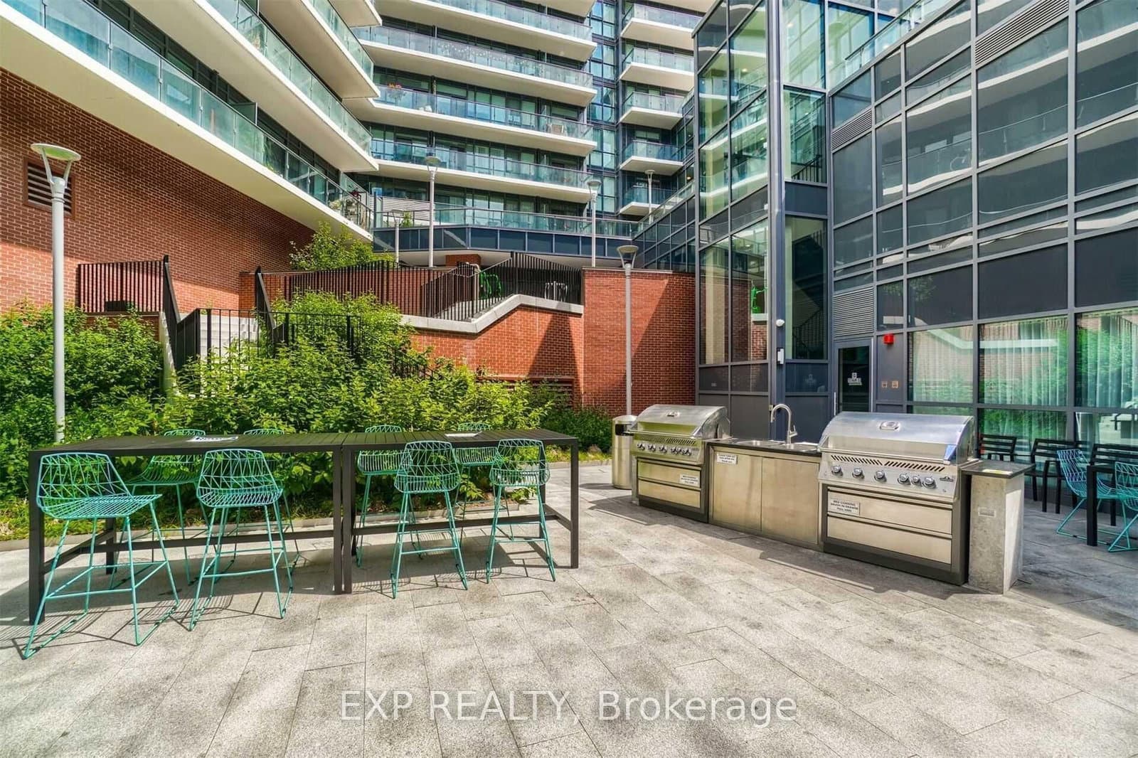 38 Iannuzzi Street, Unit PH03 thumbnail 33