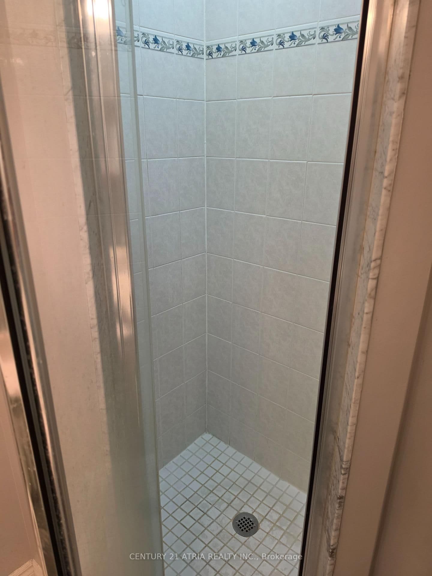 7 Lorraine Drive, Unit 2502 thumbnail 12