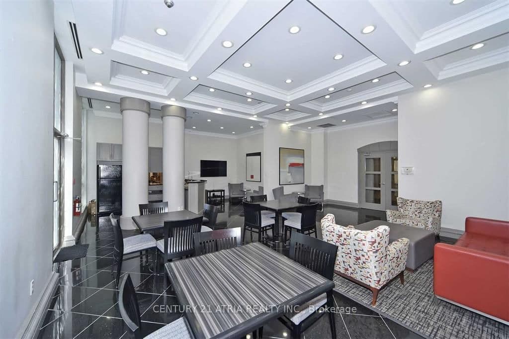 7 Lorraine Drive, Unit 2502 thumbnail 15