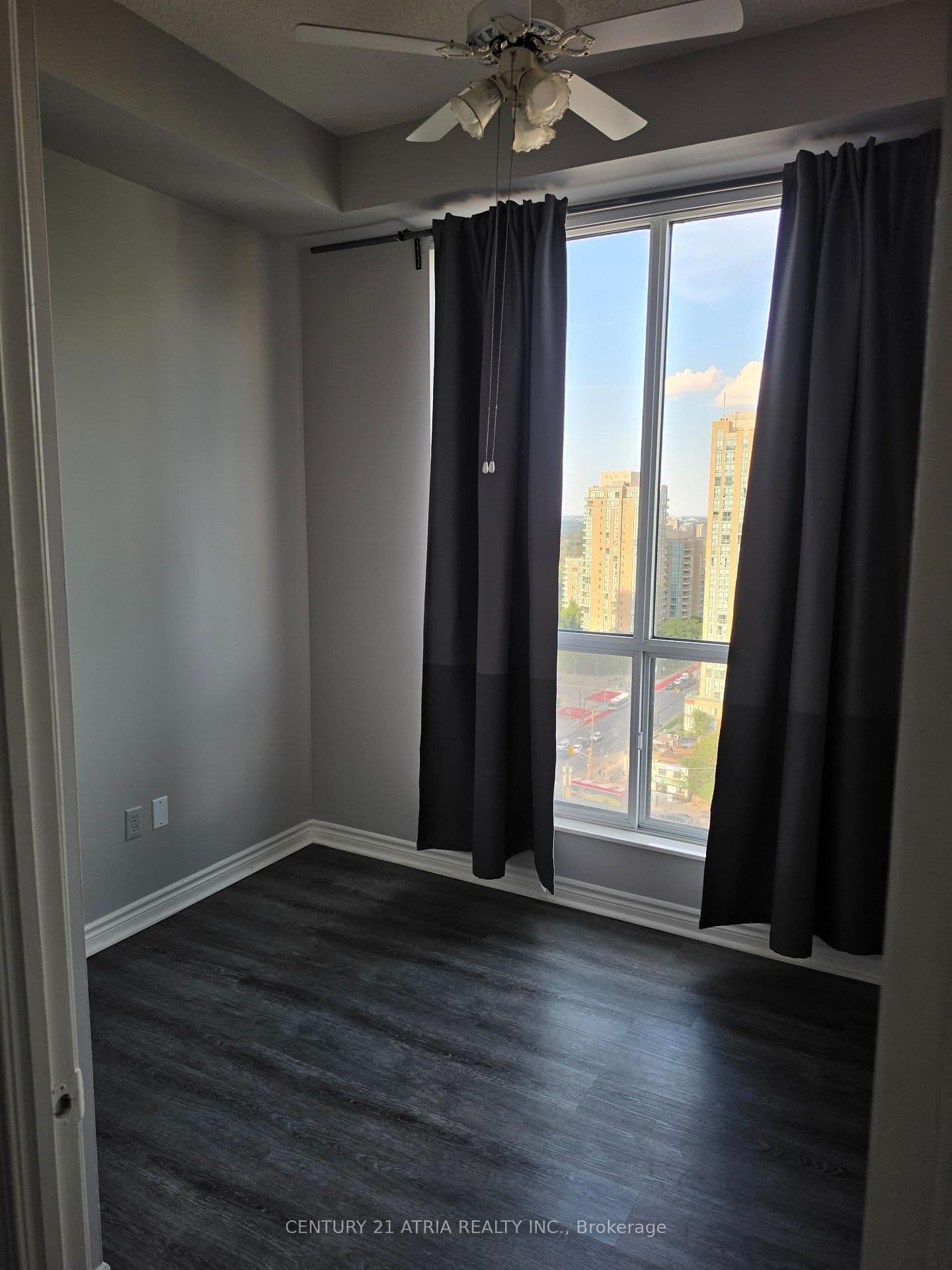 7 Lorraine Drive, Unit 2502 thumbnail 9