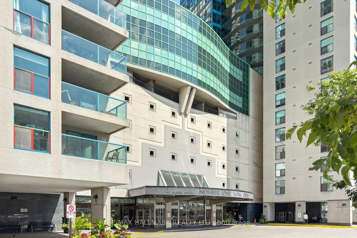 77 Harbour Square, Unit 504 thumbnail 2