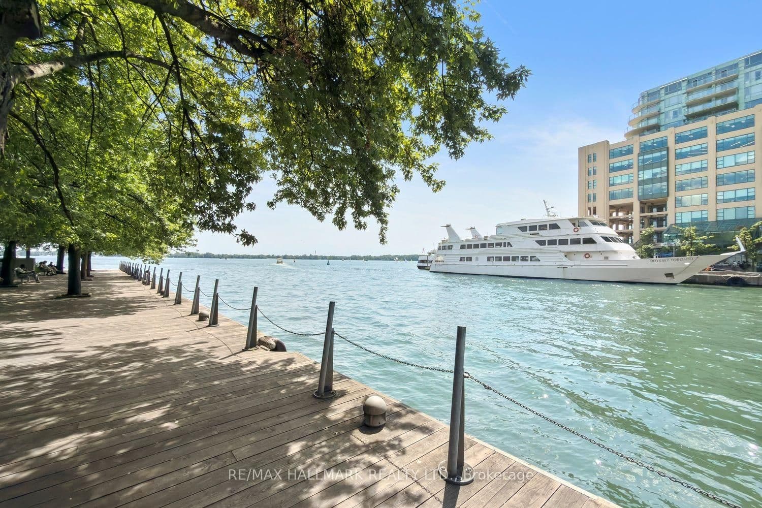 77 Harbour Square, Unit 504 thumbnail 4