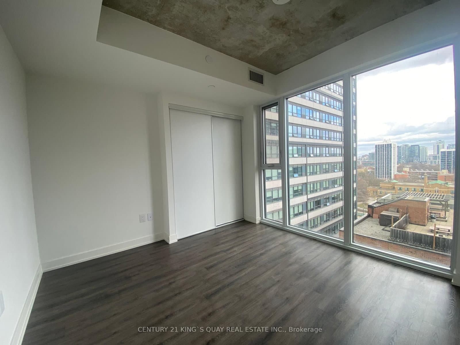65 Mutual Street, Unit 1309 thumbnail 12