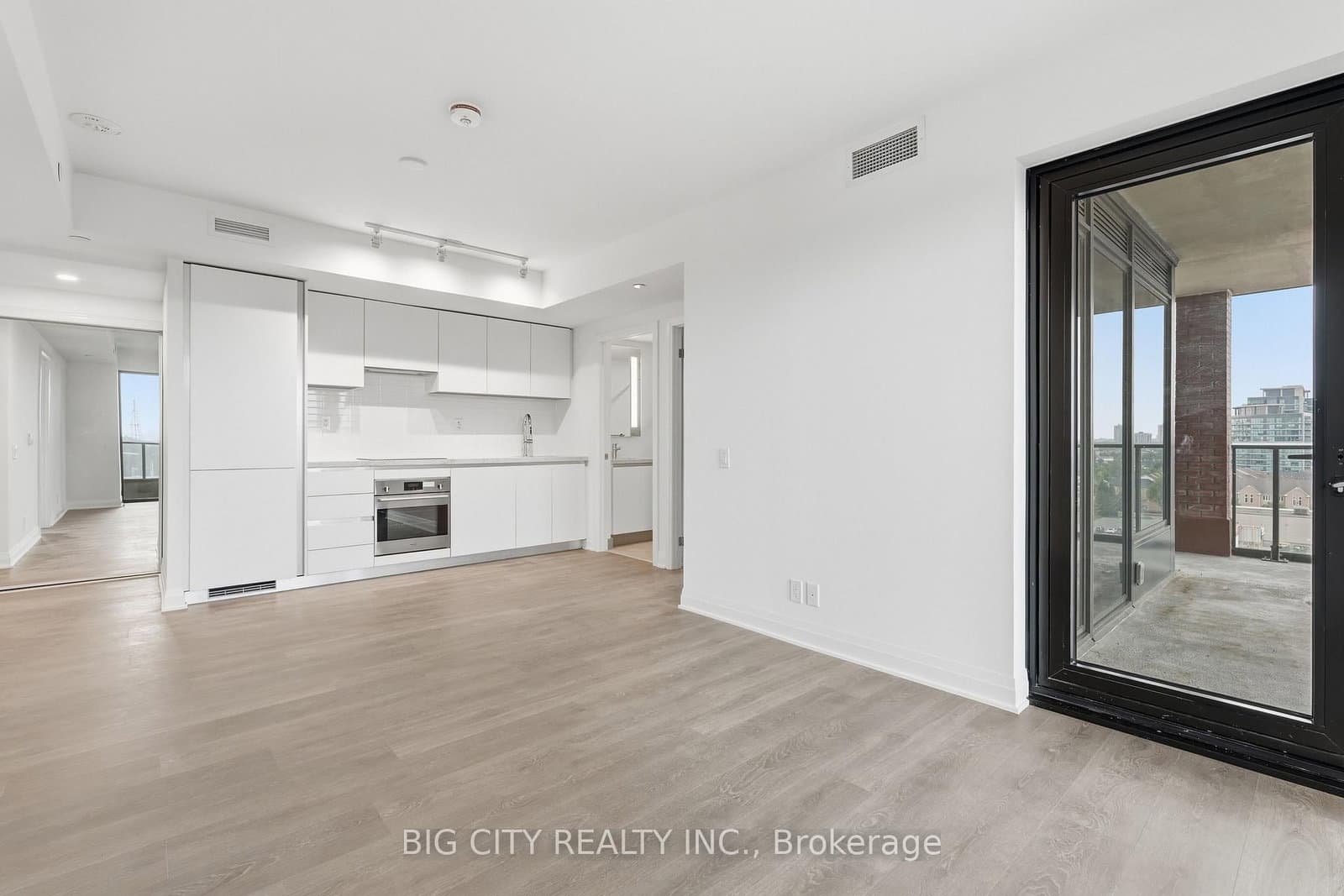 25 Frederick Todd Way, Unit 710 thumbnail 9