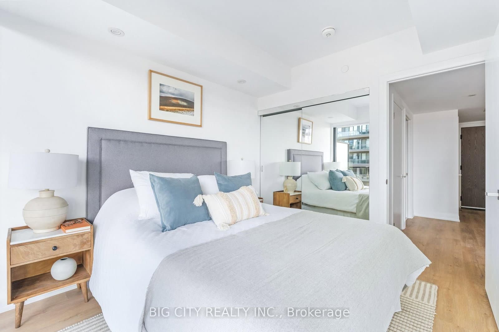 36 Brentcliffe Road, Unit 902 thumbnail 12