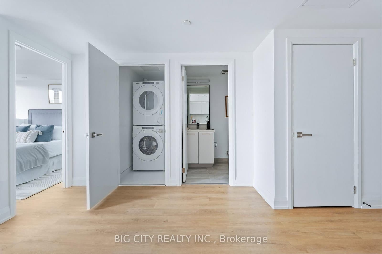 36 Brentcliffe Road, Unit 902 thumbnail 14