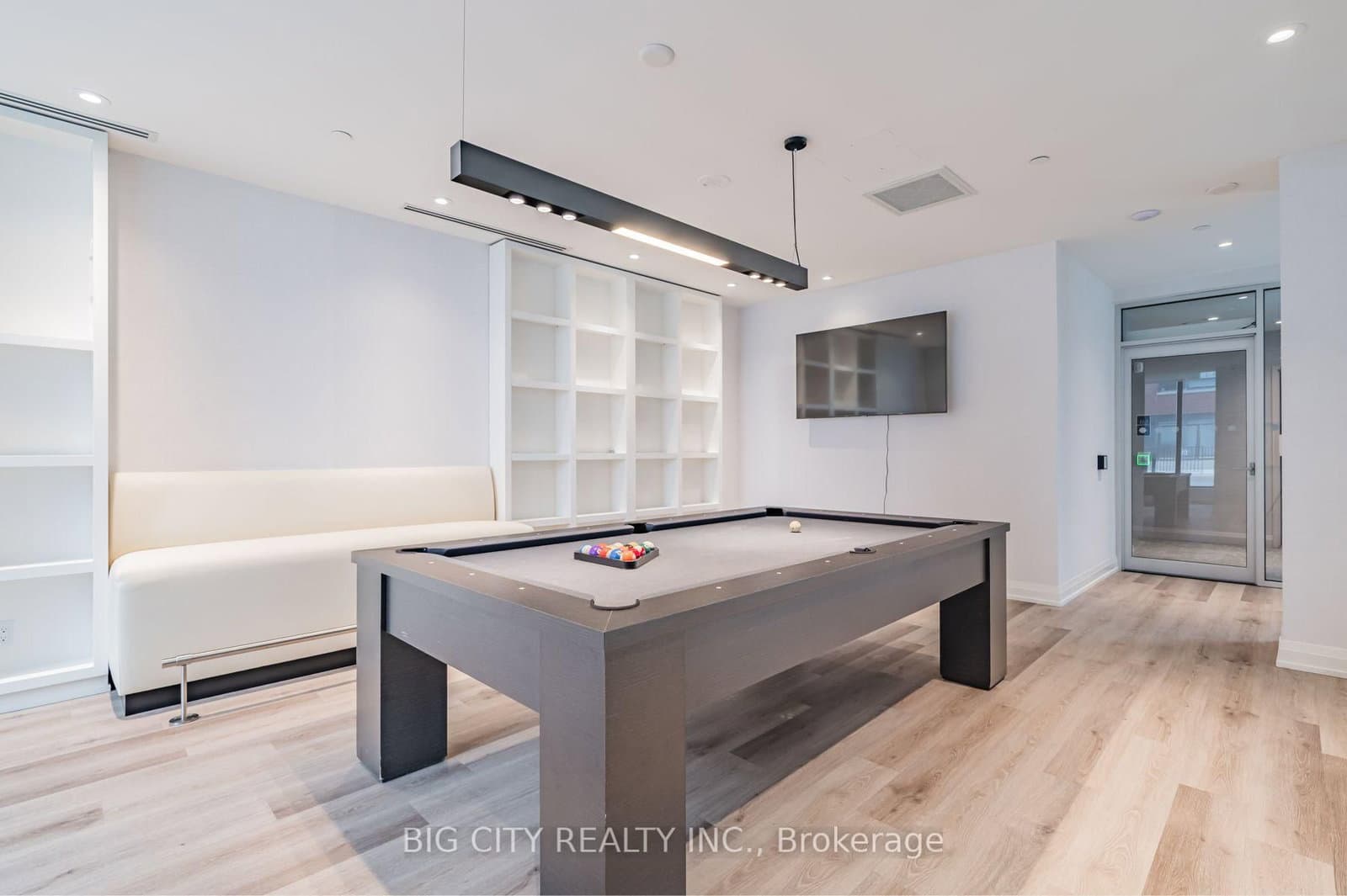 36 Brentcliffe Road, Unit 902 thumbnail 29