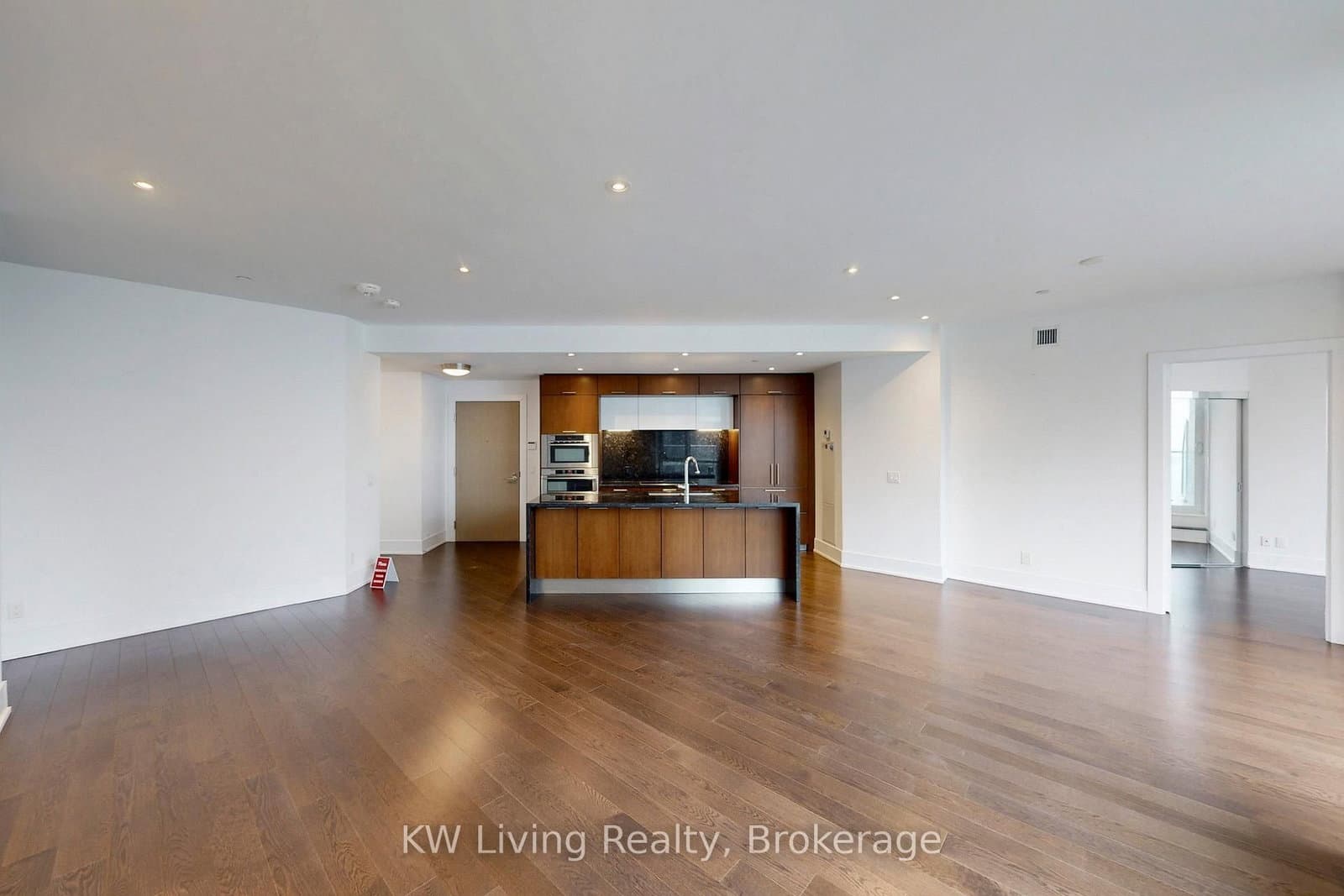 1 Edgewater Drive, Unit GPH 12 thumbnail 19