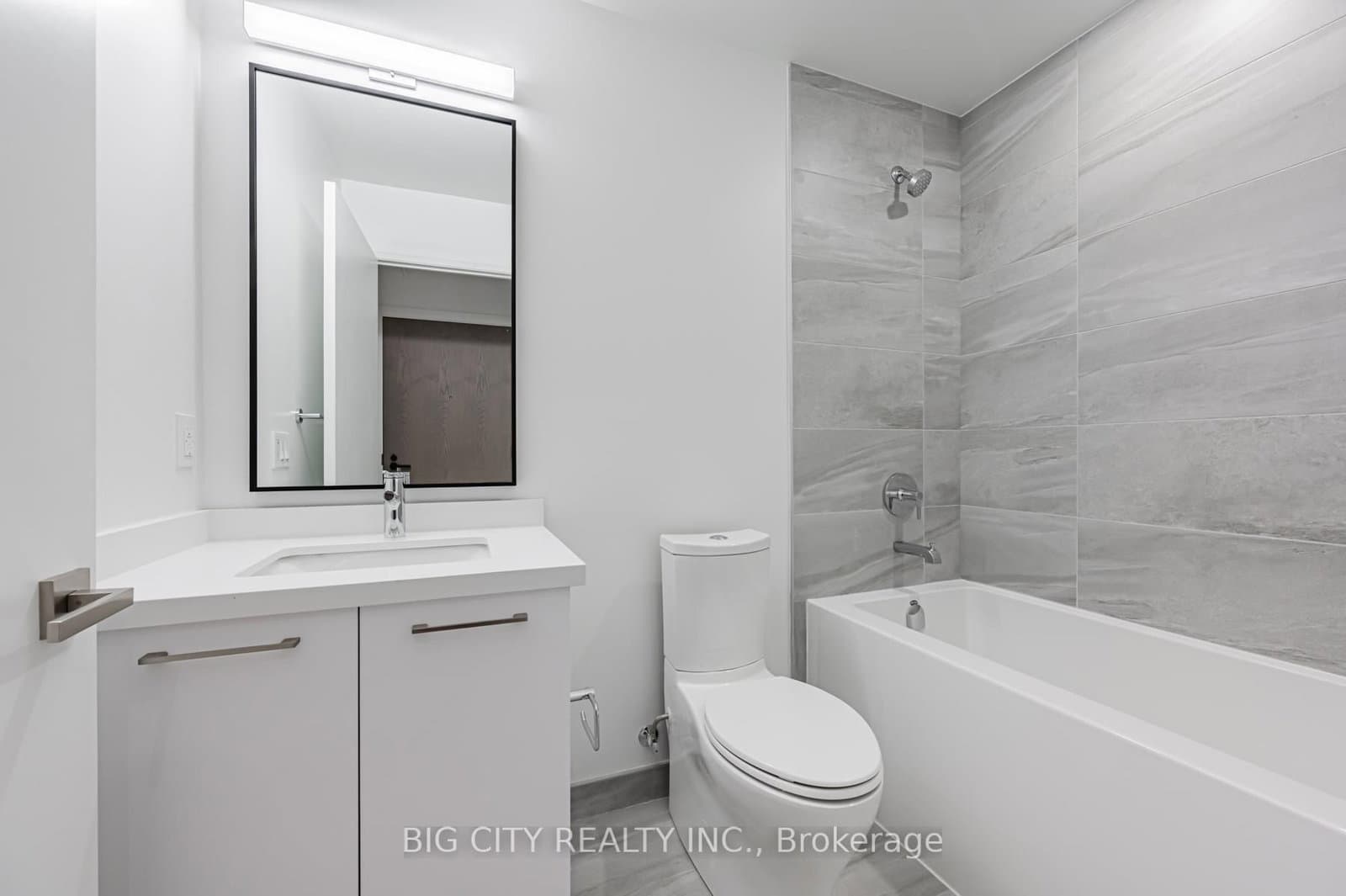 36 Brentcliffe Road, Unit M04 thumbnail 23