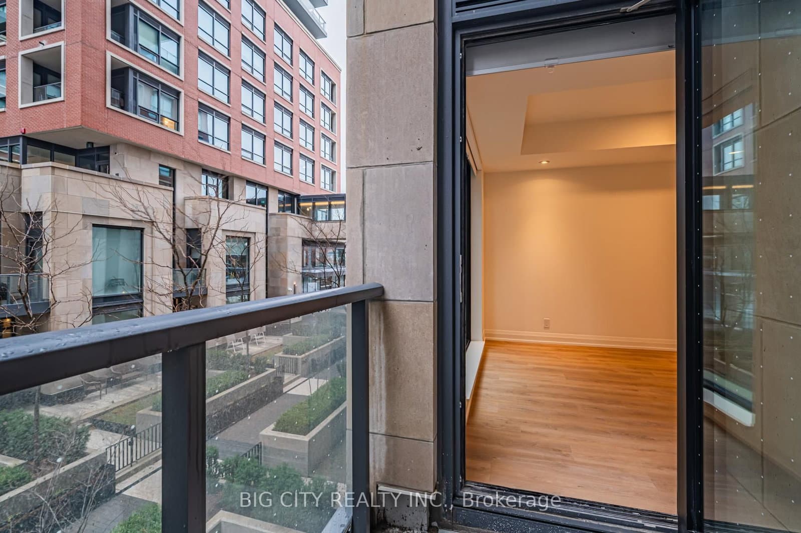 36 Brentcliffe Road, Unit M04 thumbnail 26