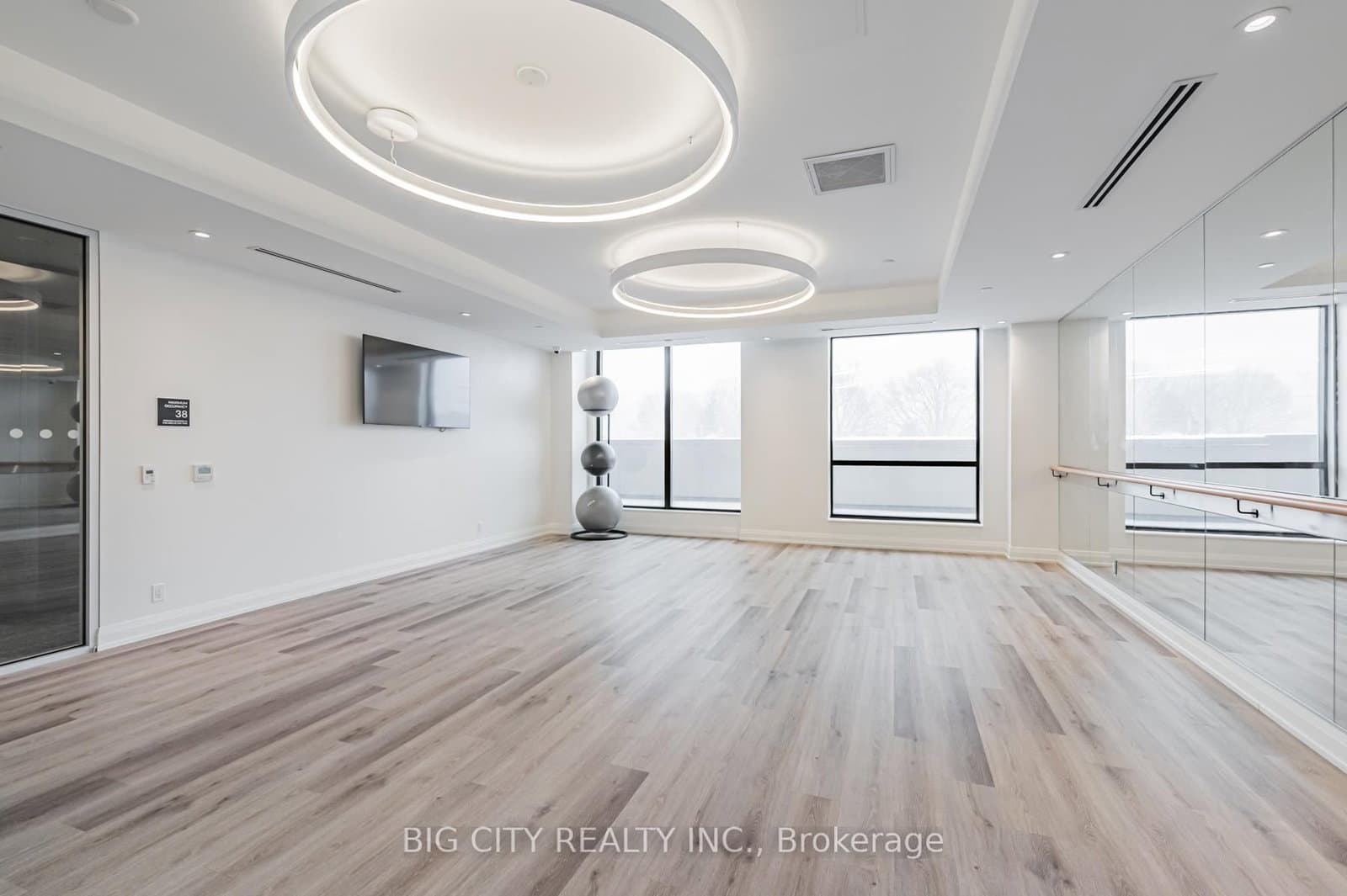 36 Brentcliffe Road, Unit M04 thumbnail 42