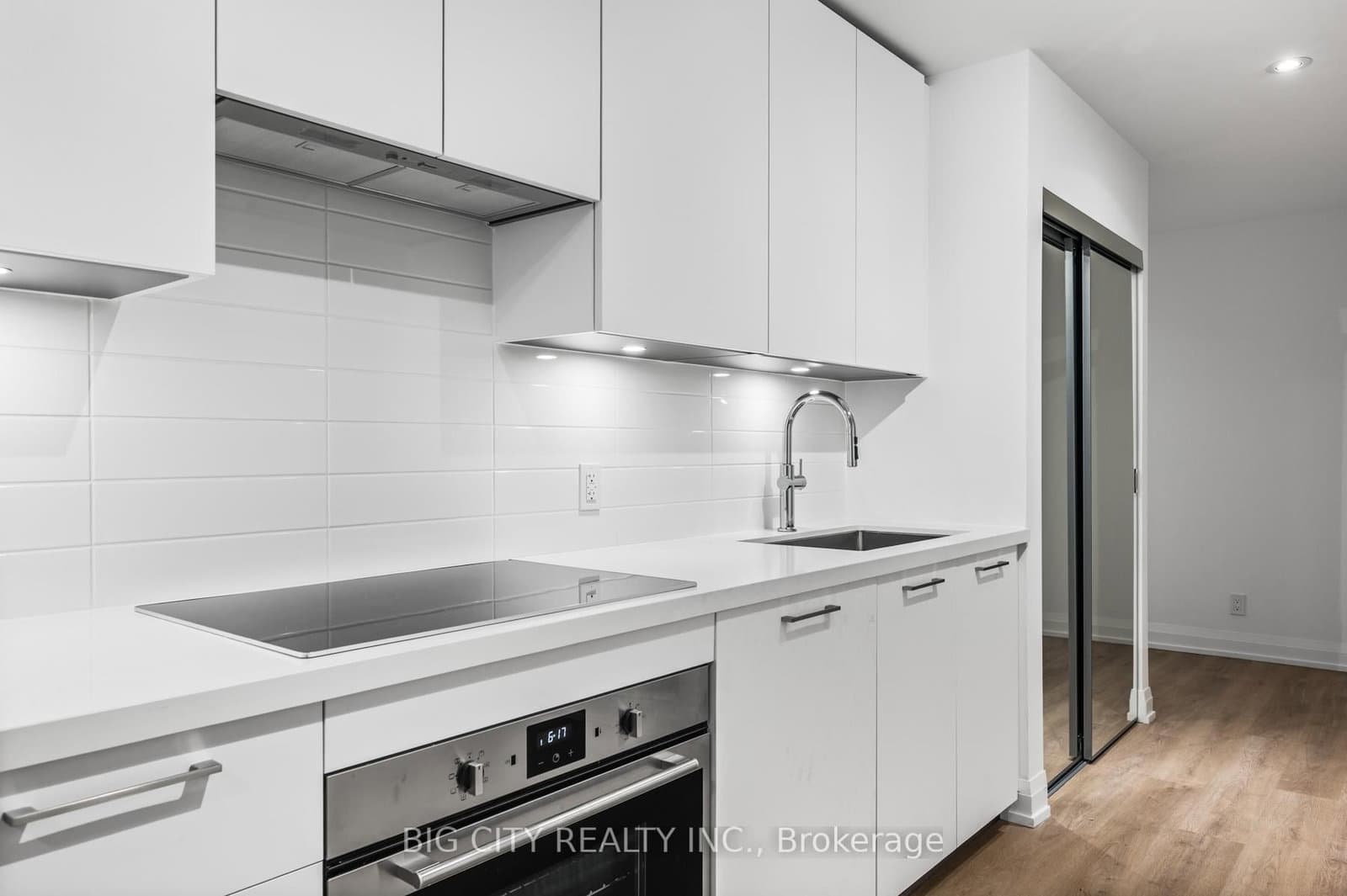36 Brentcliffe Road, Unit M04 thumbnail 9