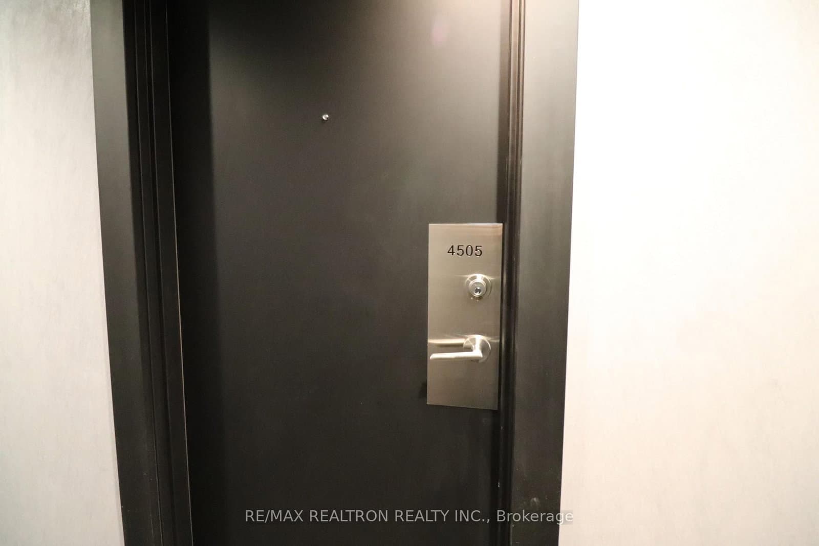 87 Peter Street, Unit 4505 thumbnail 8