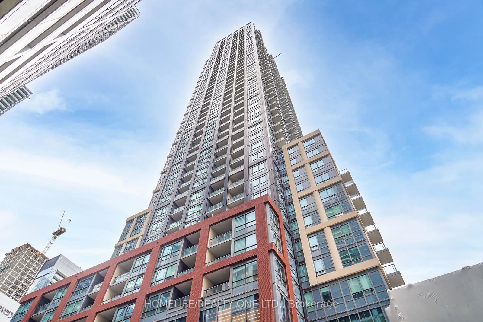 108 Peter Street, Unit 4803 thumbnail 3