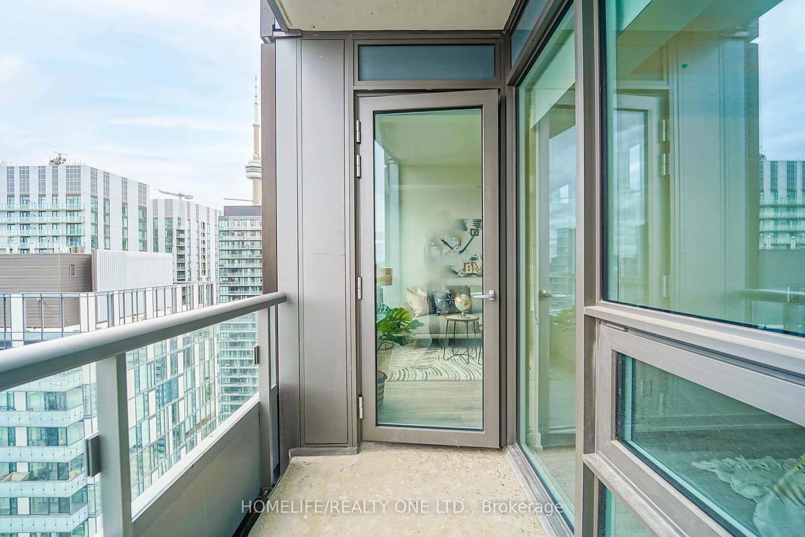 108 Peter Street, Unit 4803 thumbnail 38