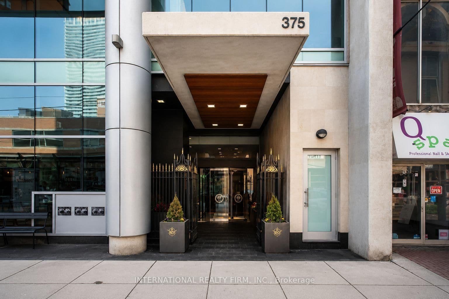 375 King Street W, Unit 504 thumbnail 8