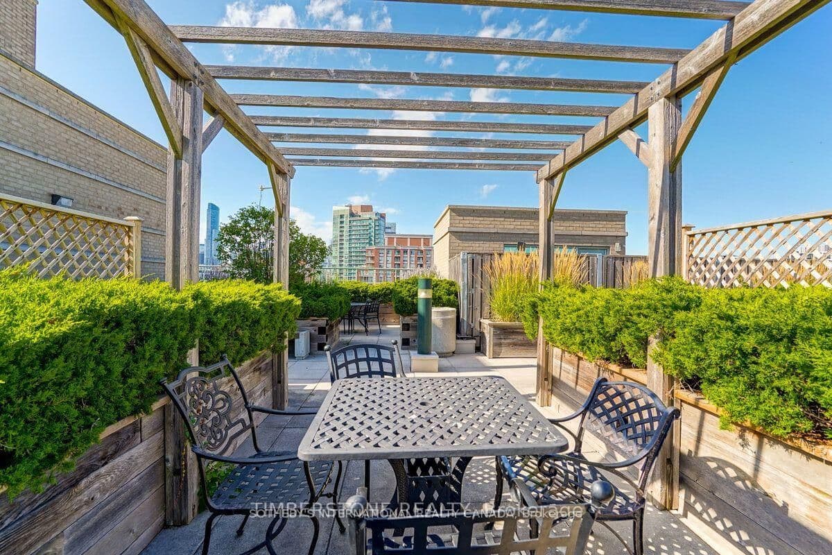 109 Front Street E, Unit 501 thumbnail 40