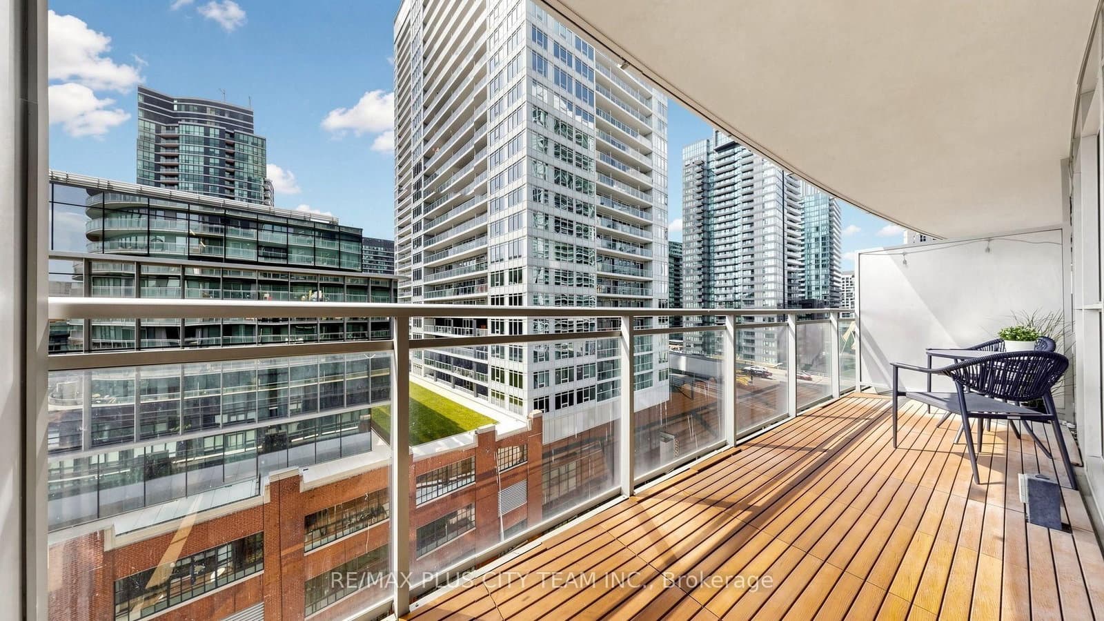 38 Dan Leckie Way, Unit 1103 thumbnail 23
