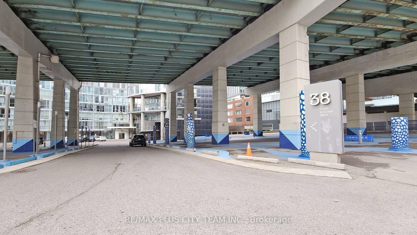 38 Dan Leckie Way, Unit 1103 thumbnail 40