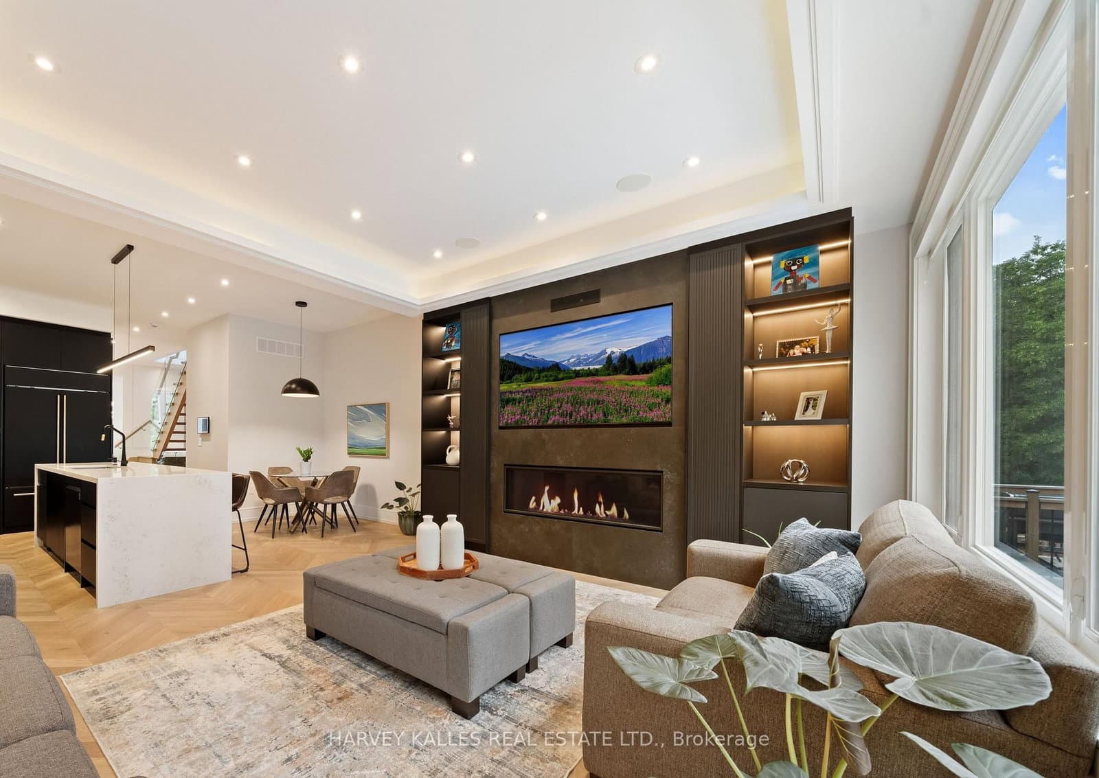 84 Florence Avenue thumbnail 13