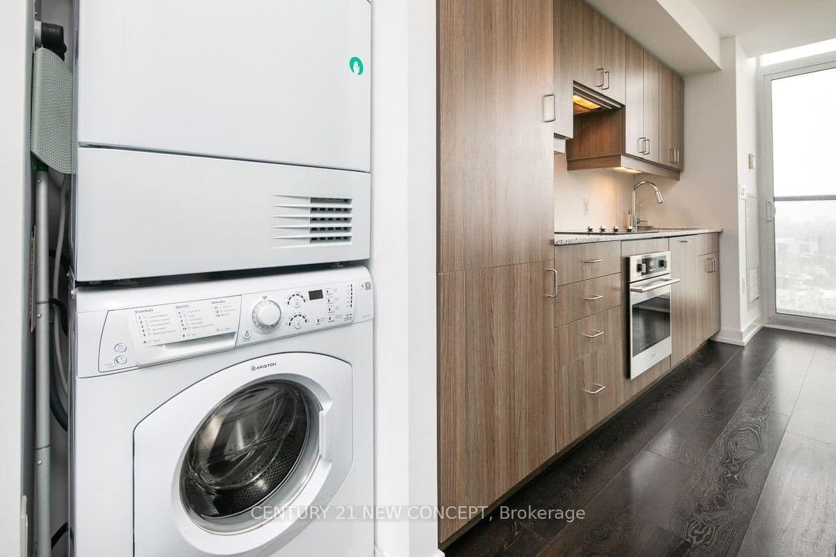 426 University Avenue, Unit 2201 thumbnail 13