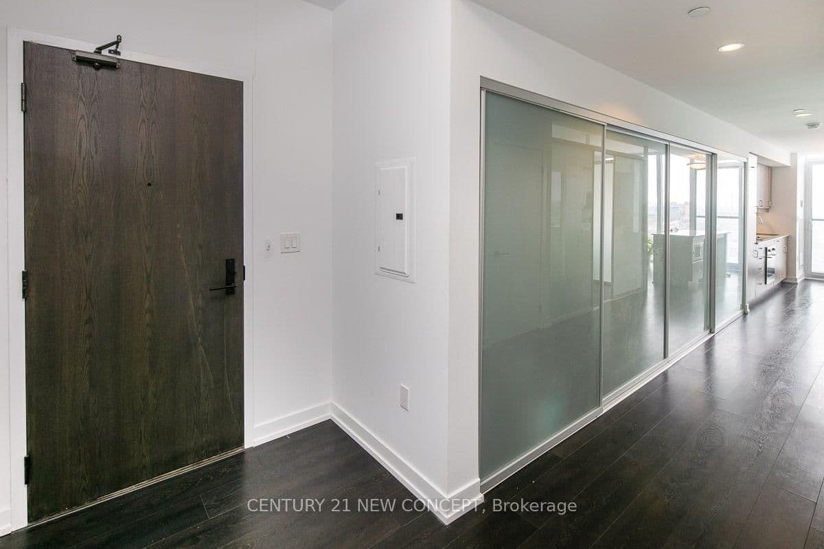 426 University Avenue, Unit 2201 thumbnail 2
