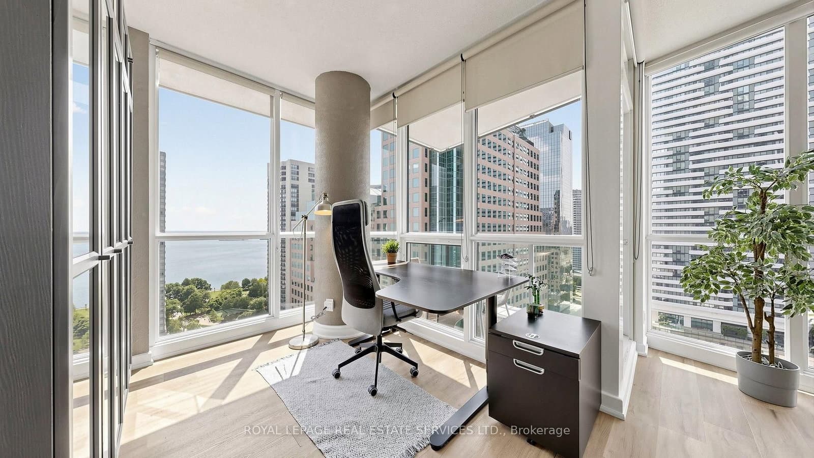 33 Bay Street, Unit 2212 thumbnail 17