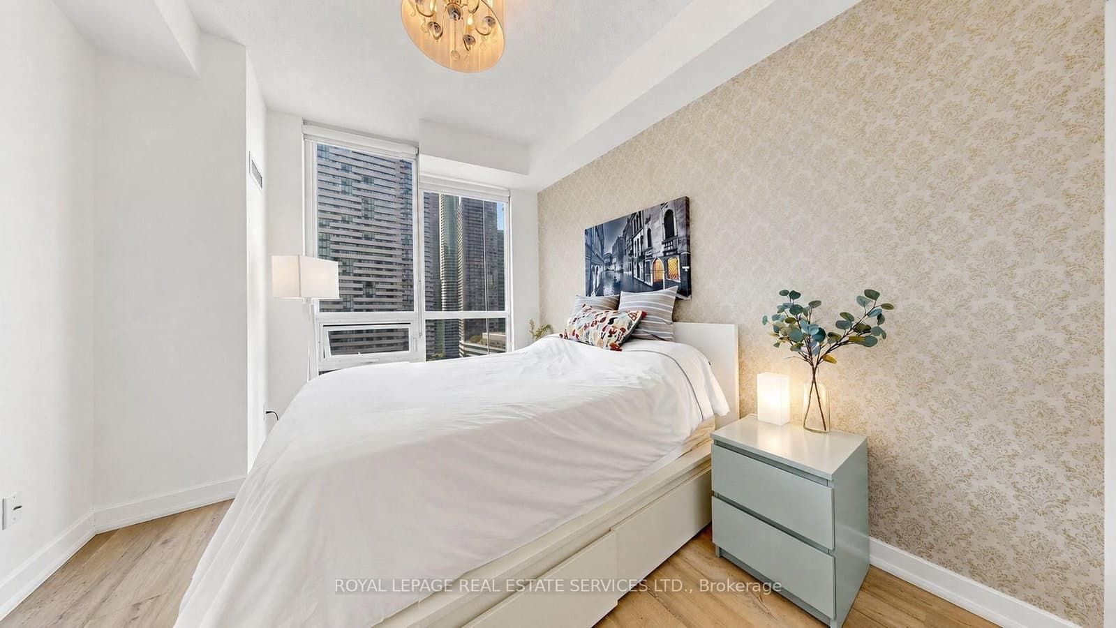 33 Bay Street, Unit 2212 thumbnail 28