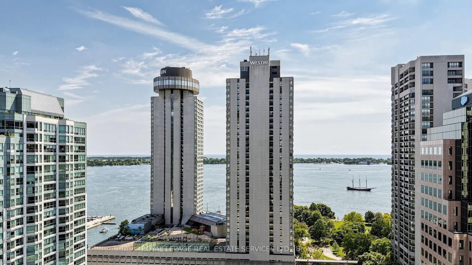 33 Bay Street, Unit 2212 thumbnail 33