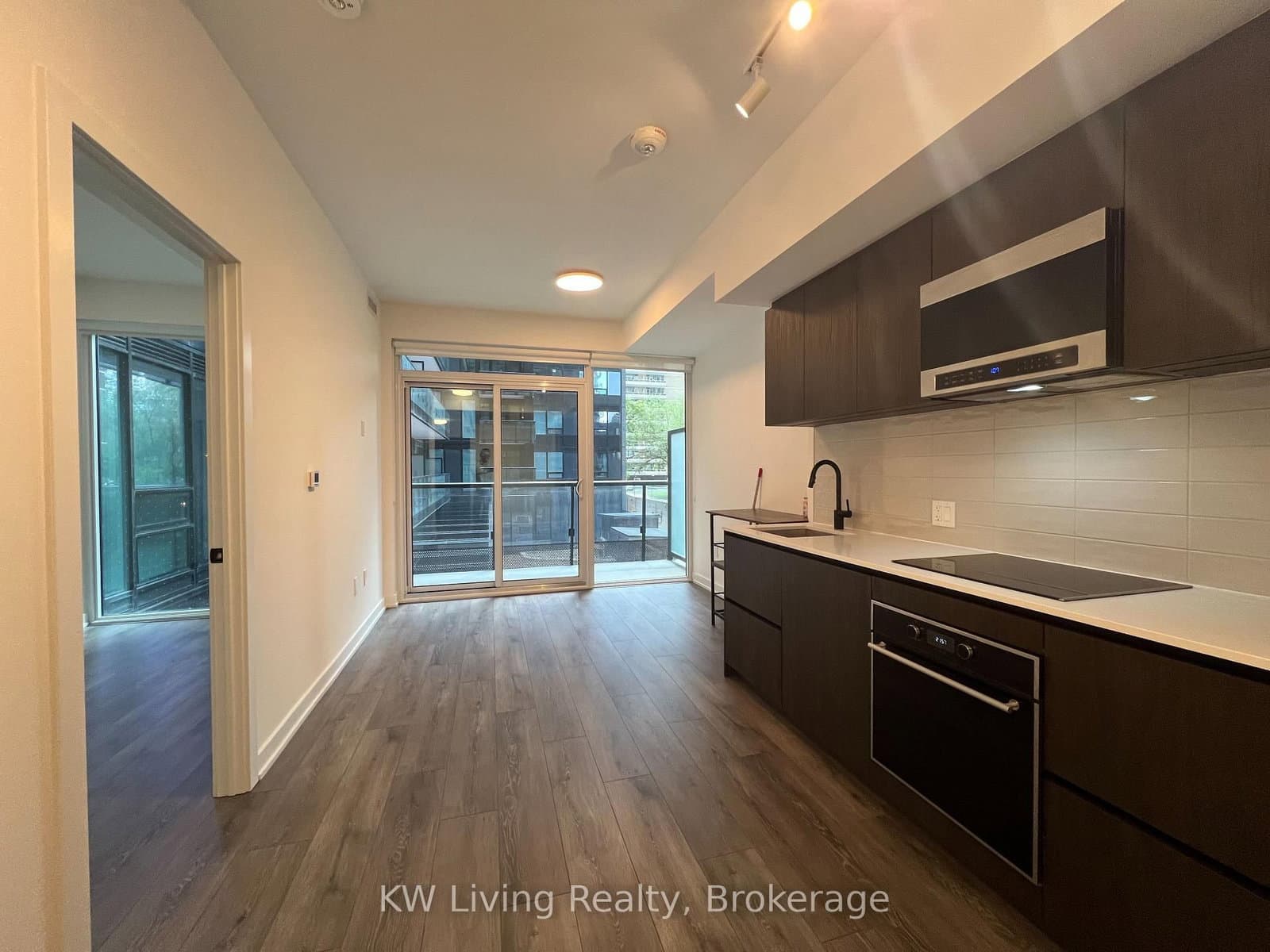 117 Broadway Avenue, Unit 201 thumbnail 12
