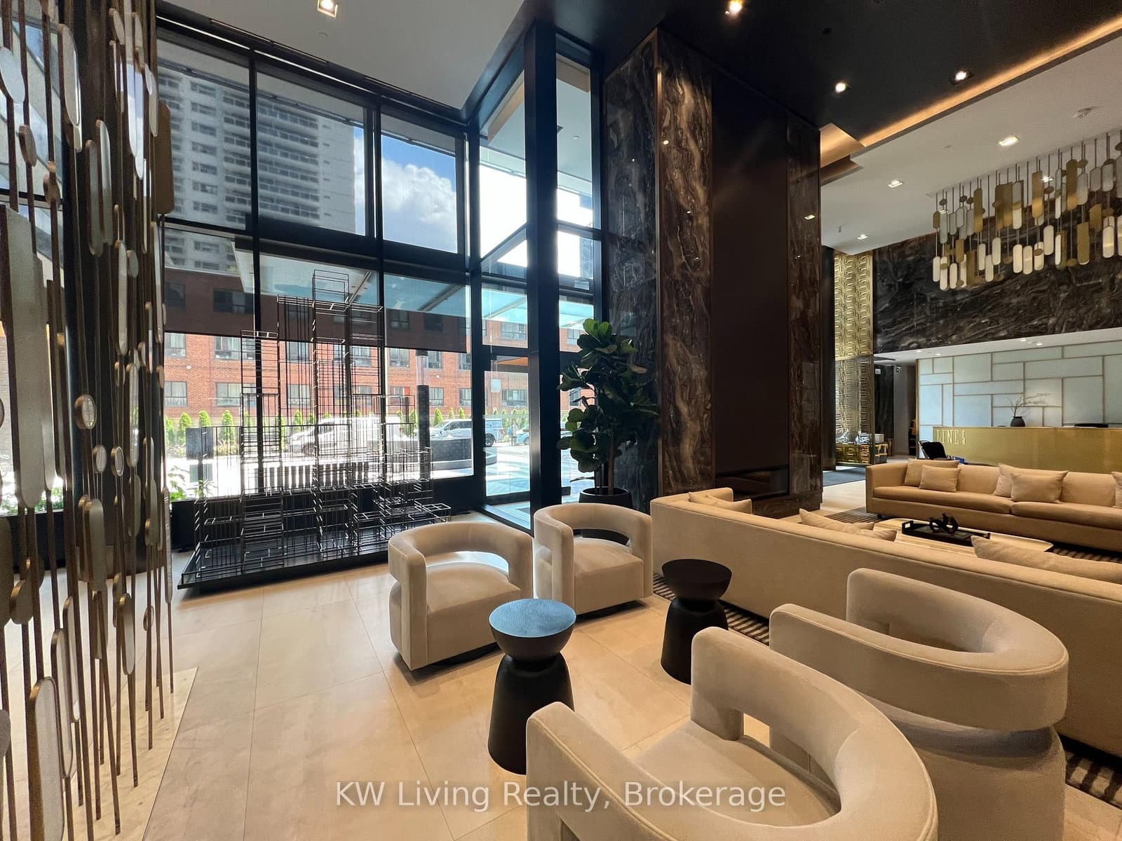 117 Broadway Avenue, Unit 201 thumbnail 6