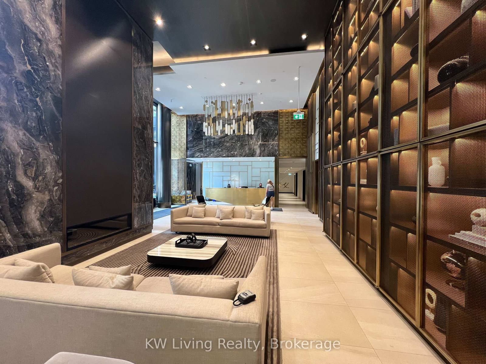117 Broadway Avenue, Unit 201 thumbnail 8