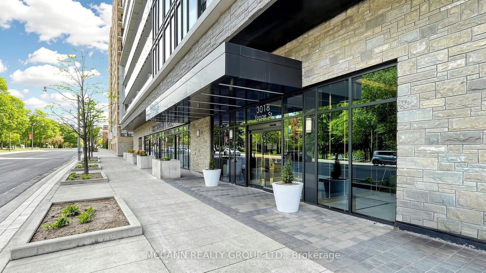 3018 Yonge Street, Unit 1112 thumbnail 2