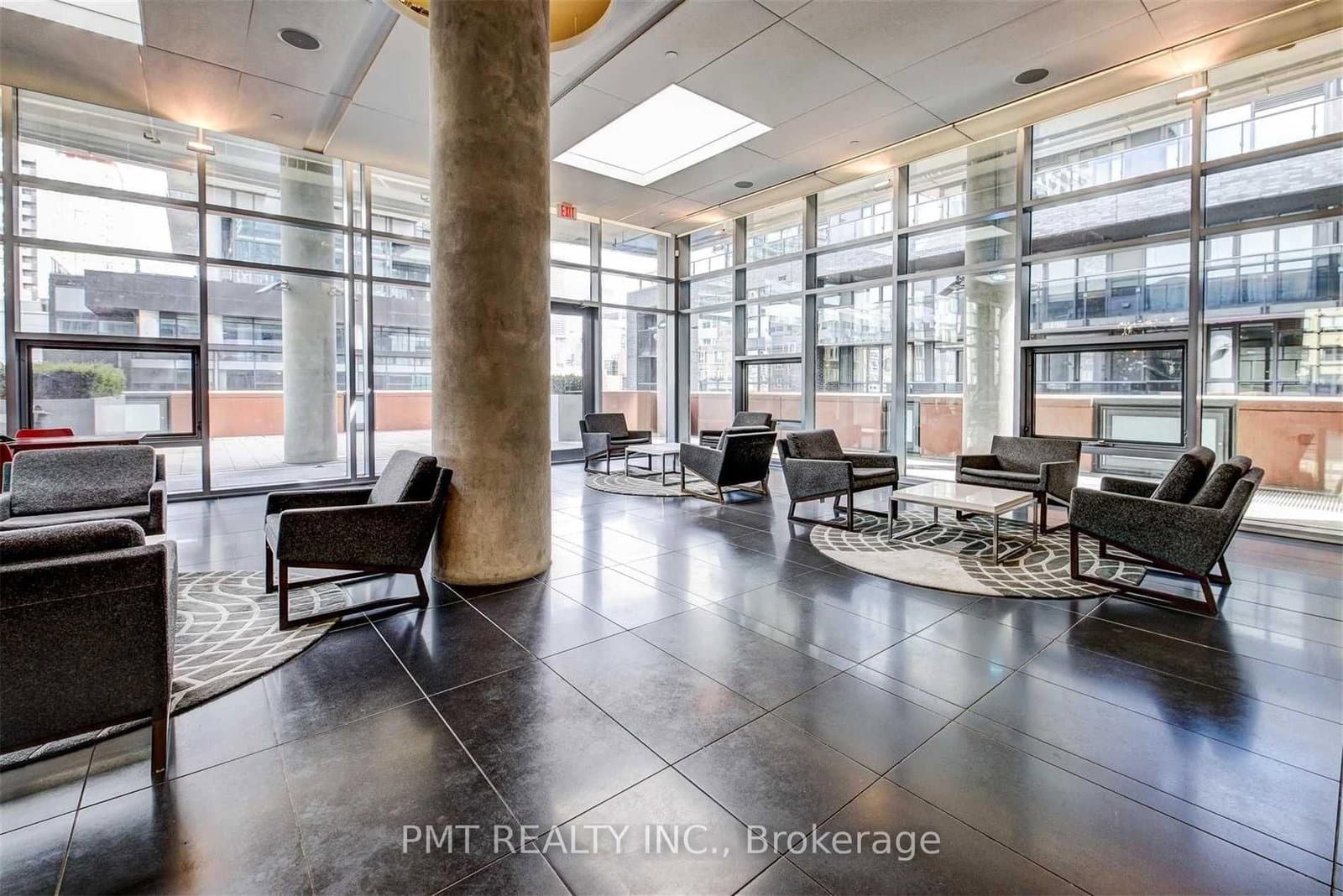 21 Widmer Street, Unit 803 thumbnail 17