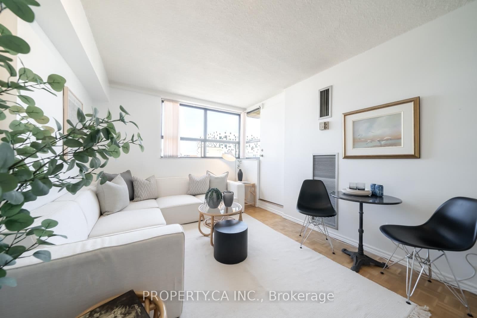 80 St Patrick Street, Unit 914 - Image 1