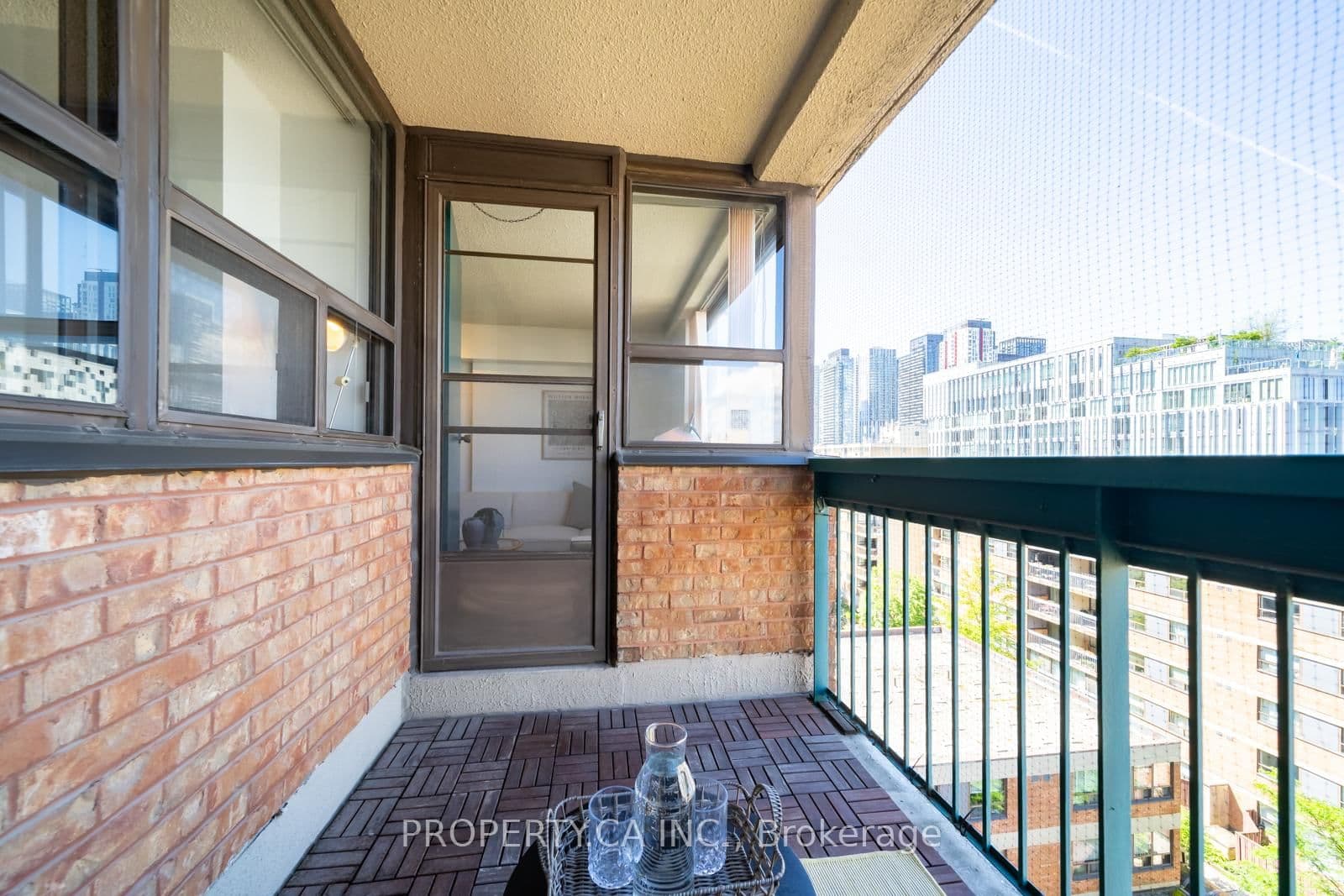 80 St Patrick Street, Unit 914 thumbnail 28