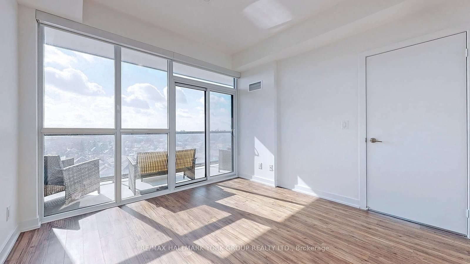 1603 Eglinton Avenue W, Unit 705 thumbnail 13