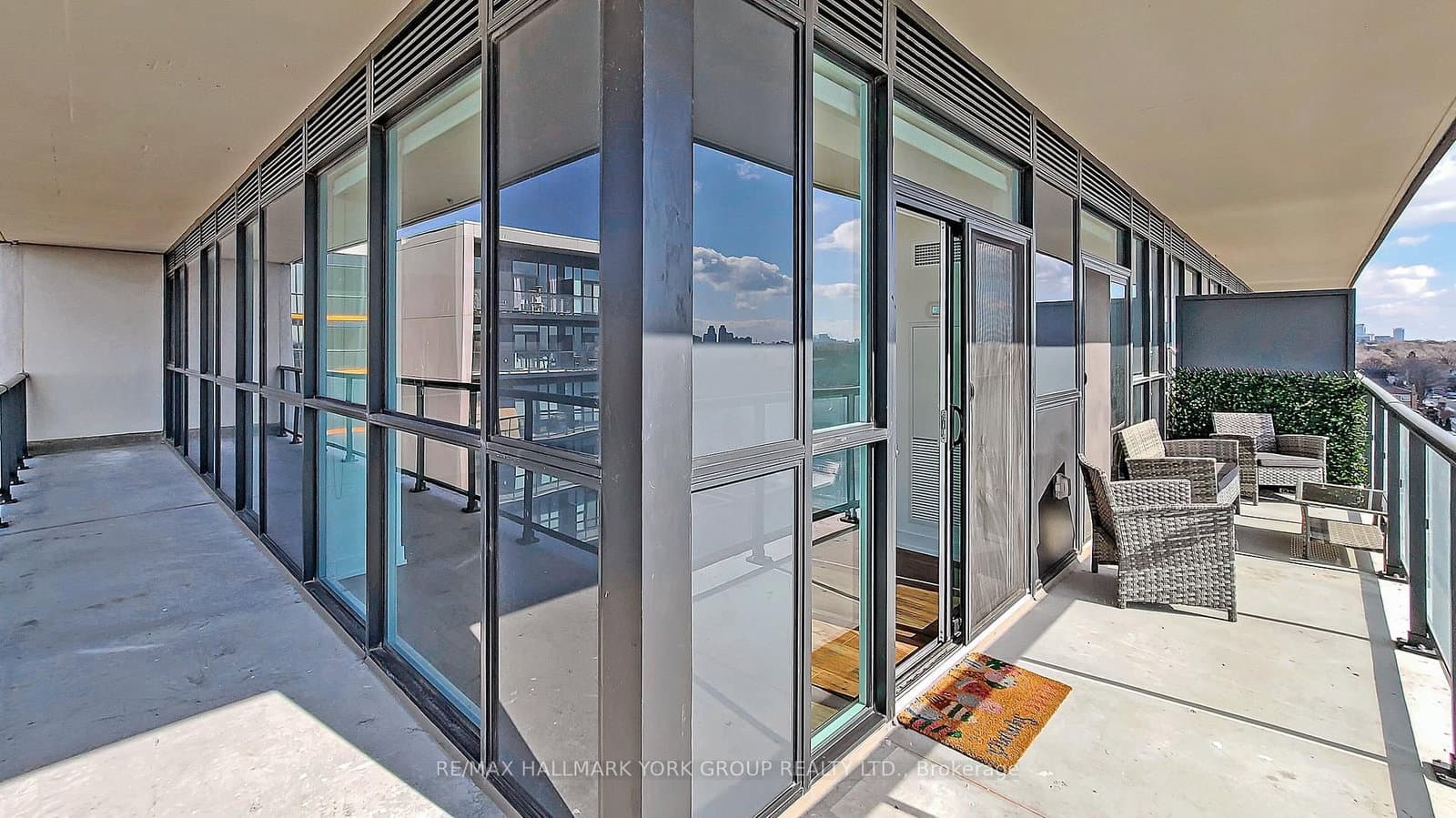 1603 Eglinton Avenue W, Unit 705 thumbnail 2
