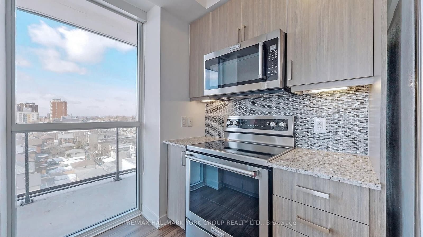 1603 Eglinton Avenue W, Unit 705 thumbnail 5