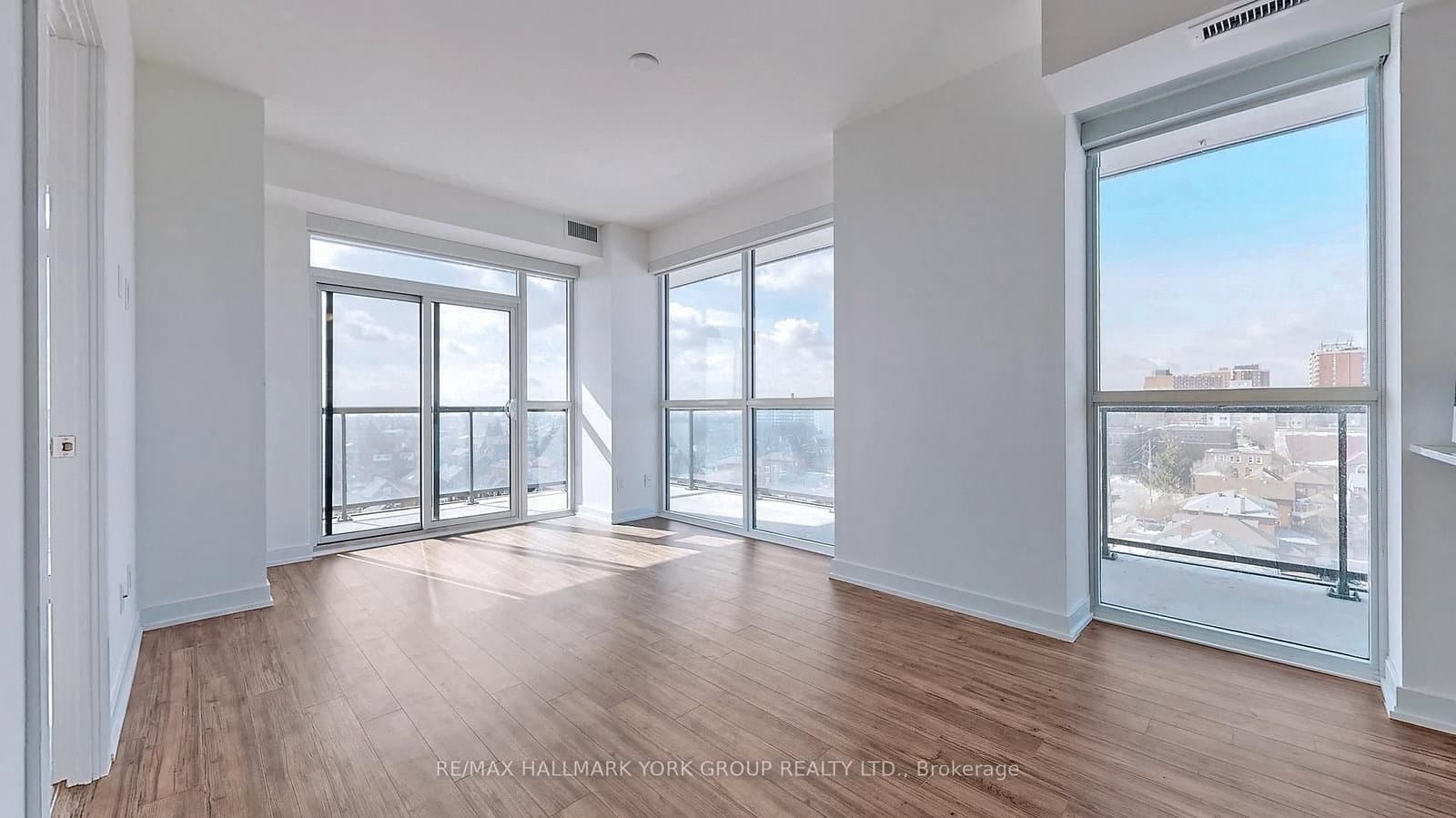 1603 Eglinton Avenue W, Unit 705 thumbnail 9