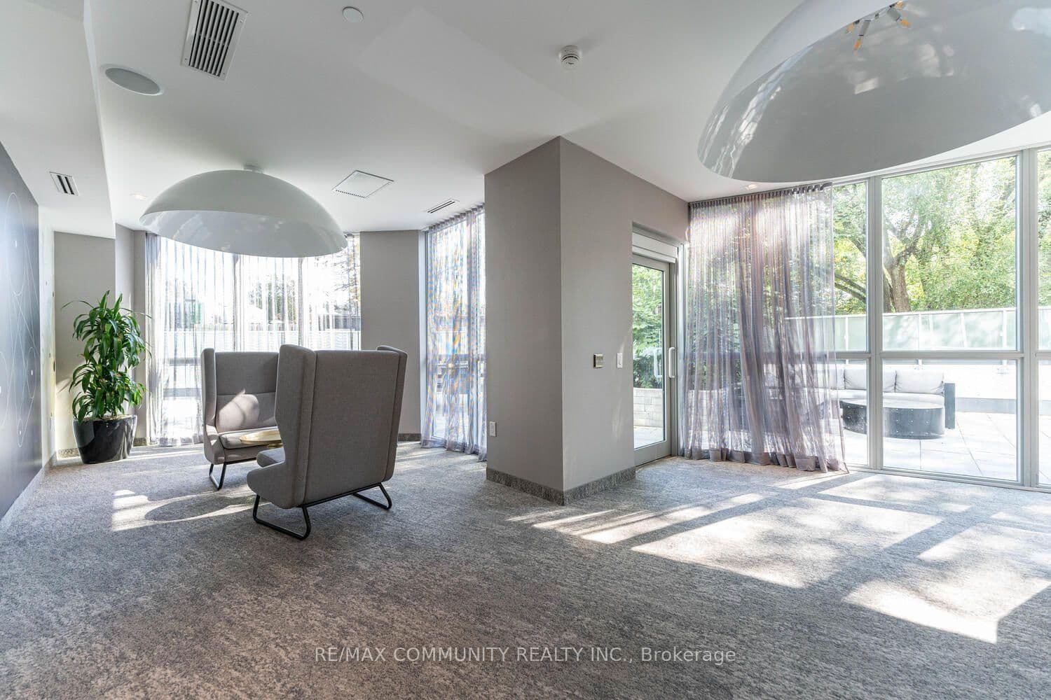 219 Dundas Street E, Unit 501 thumbnail 25