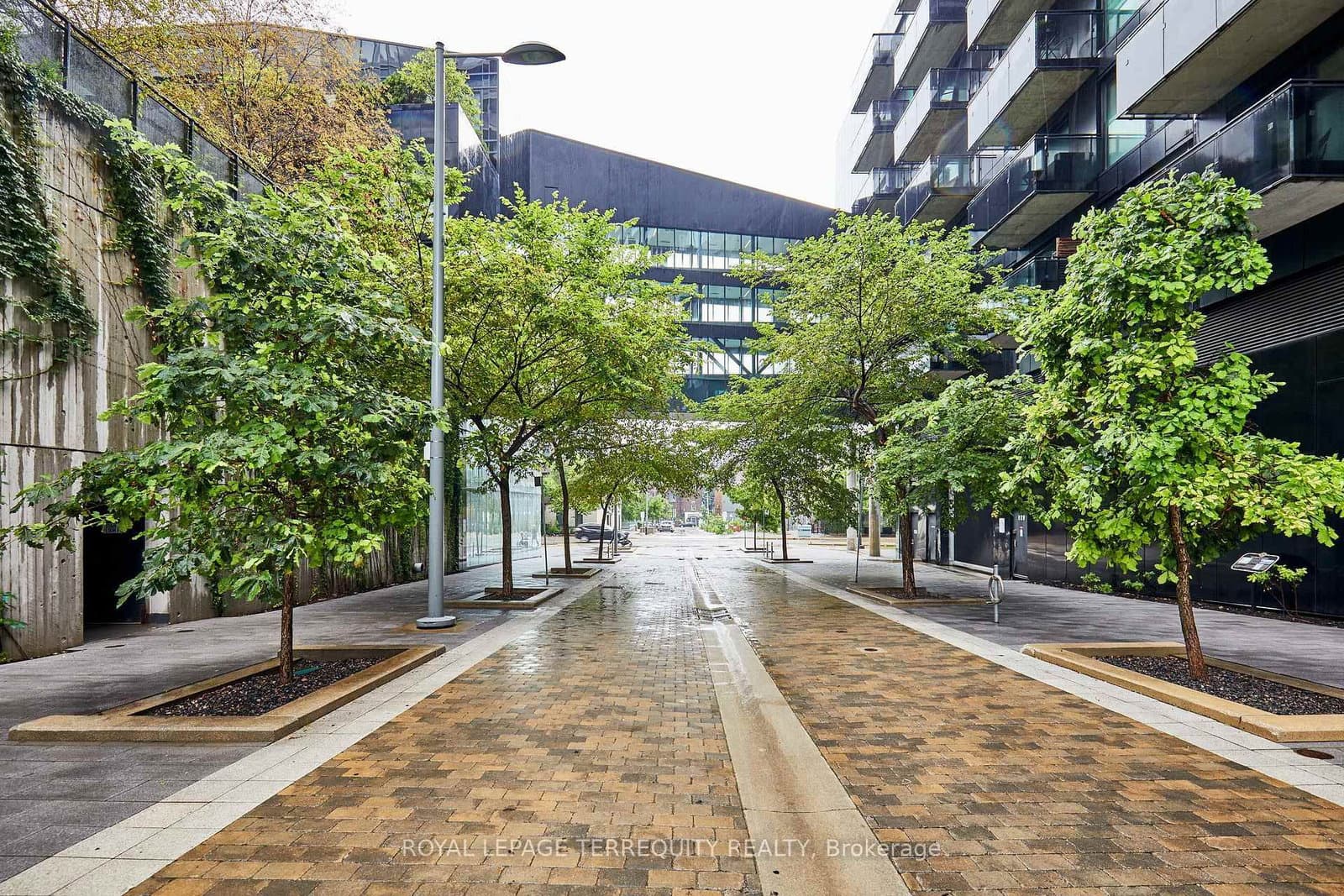 32 Trolley Crescent, Unit 702 thumbnail 32