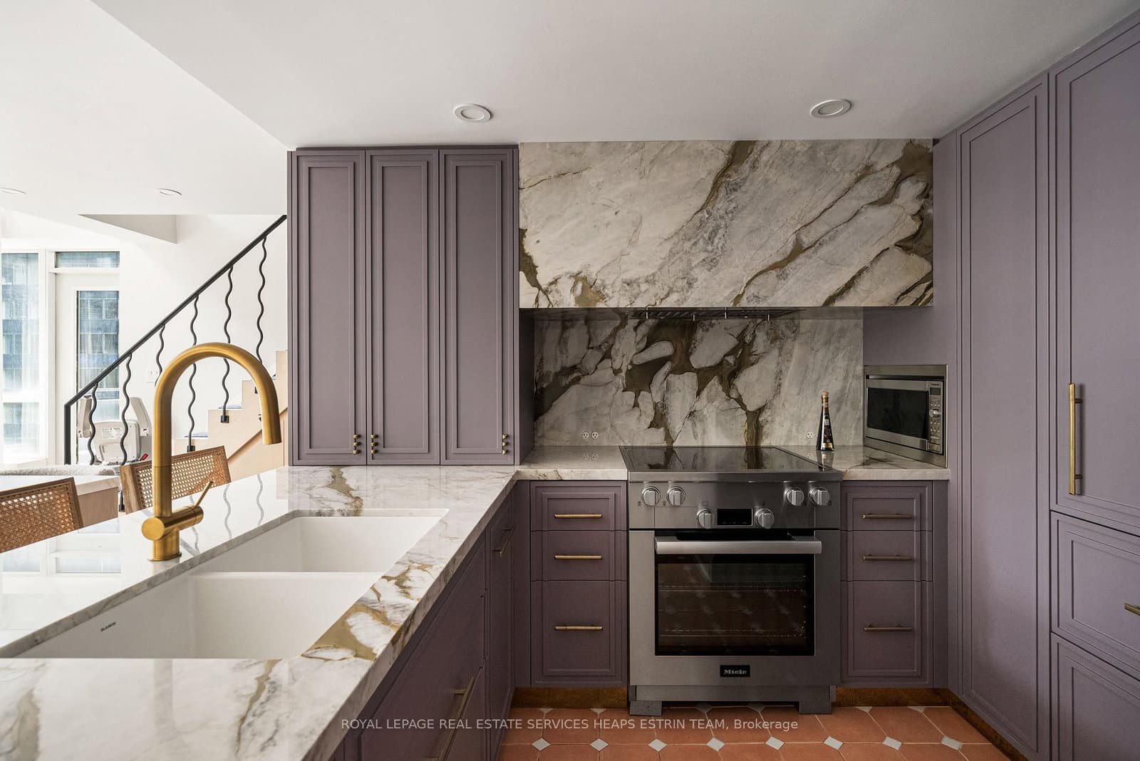80 Cumberland Street, Unit 710 thumbnail 3
