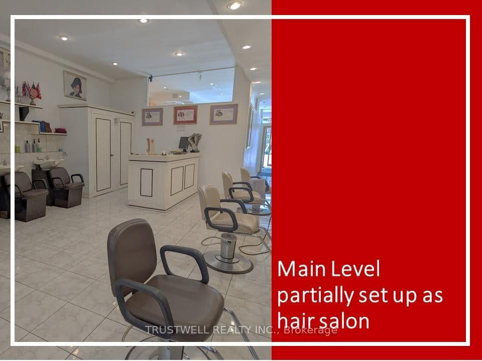 882A Eglinton Avenue W thumbnail 5