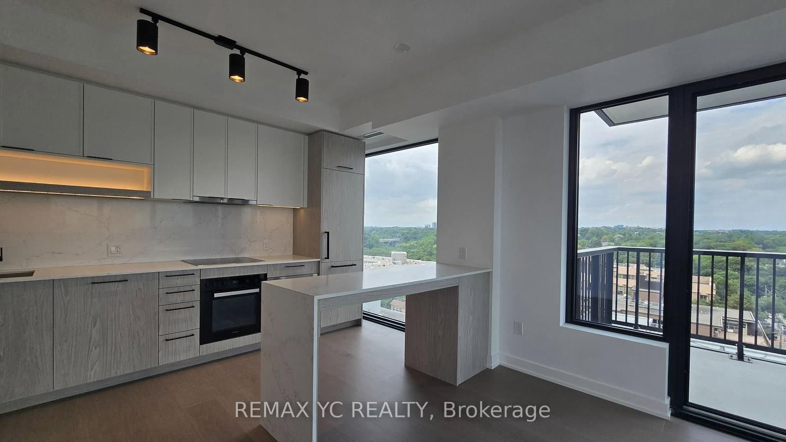 89 Montclair Avenue, Unit 1618 thumbnail 14