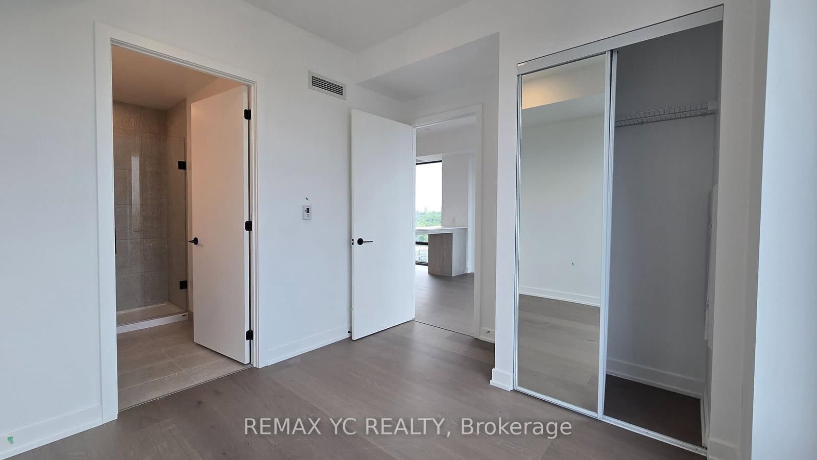 89 Montclair Avenue, Unit 1618 thumbnail 17