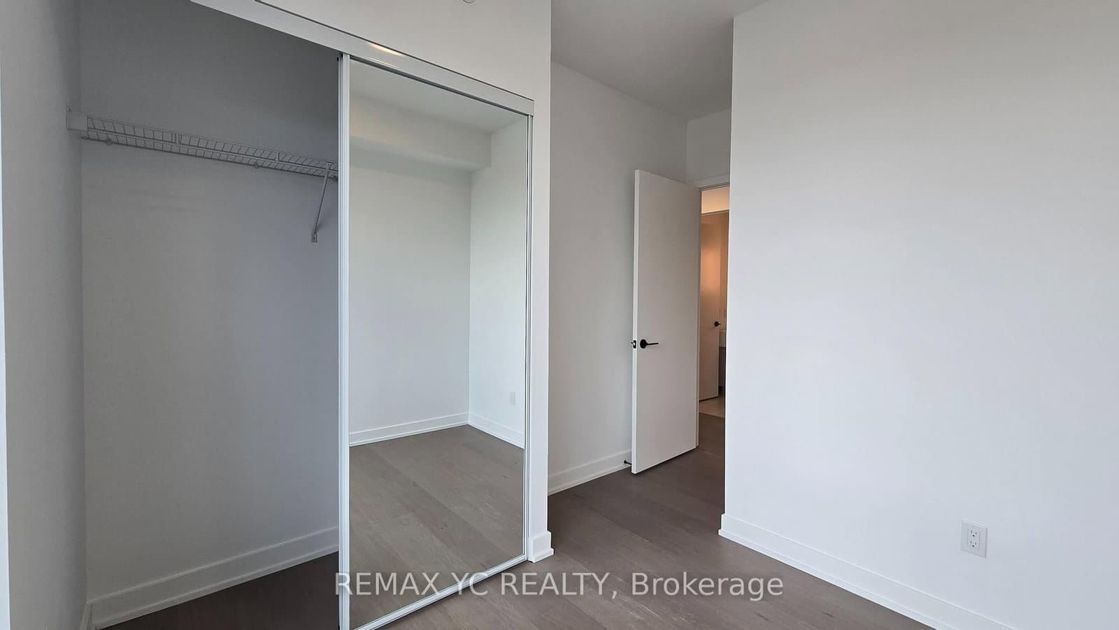 89 Montclair Avenue, Unit 1618 thumbnail 8