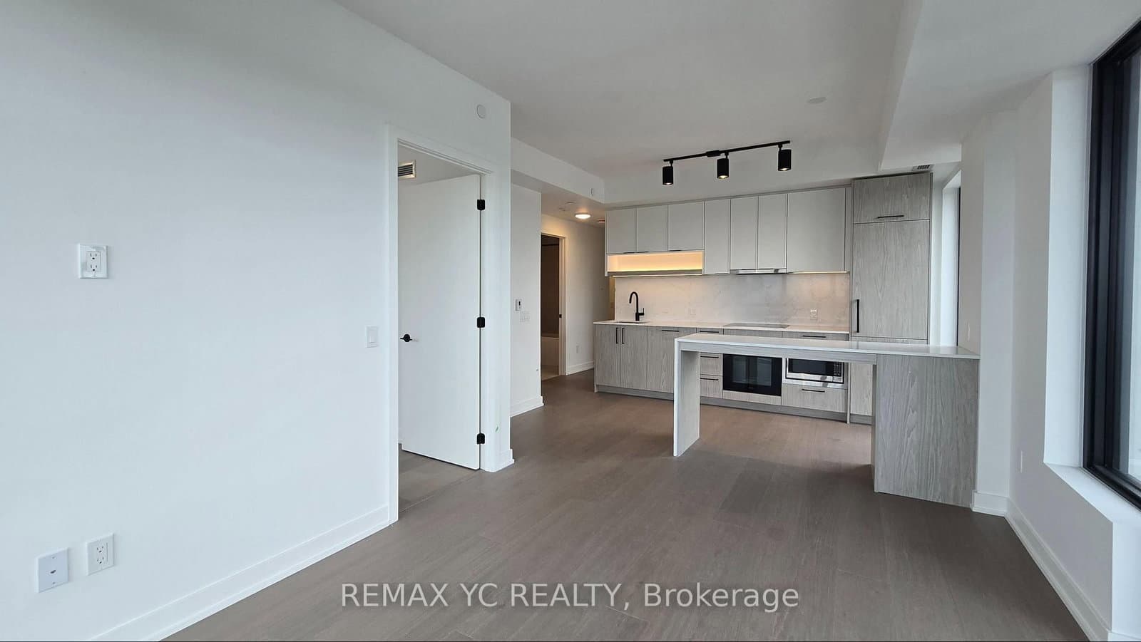 89 Montclair Avenue, Unit 1618 thumbnail 9