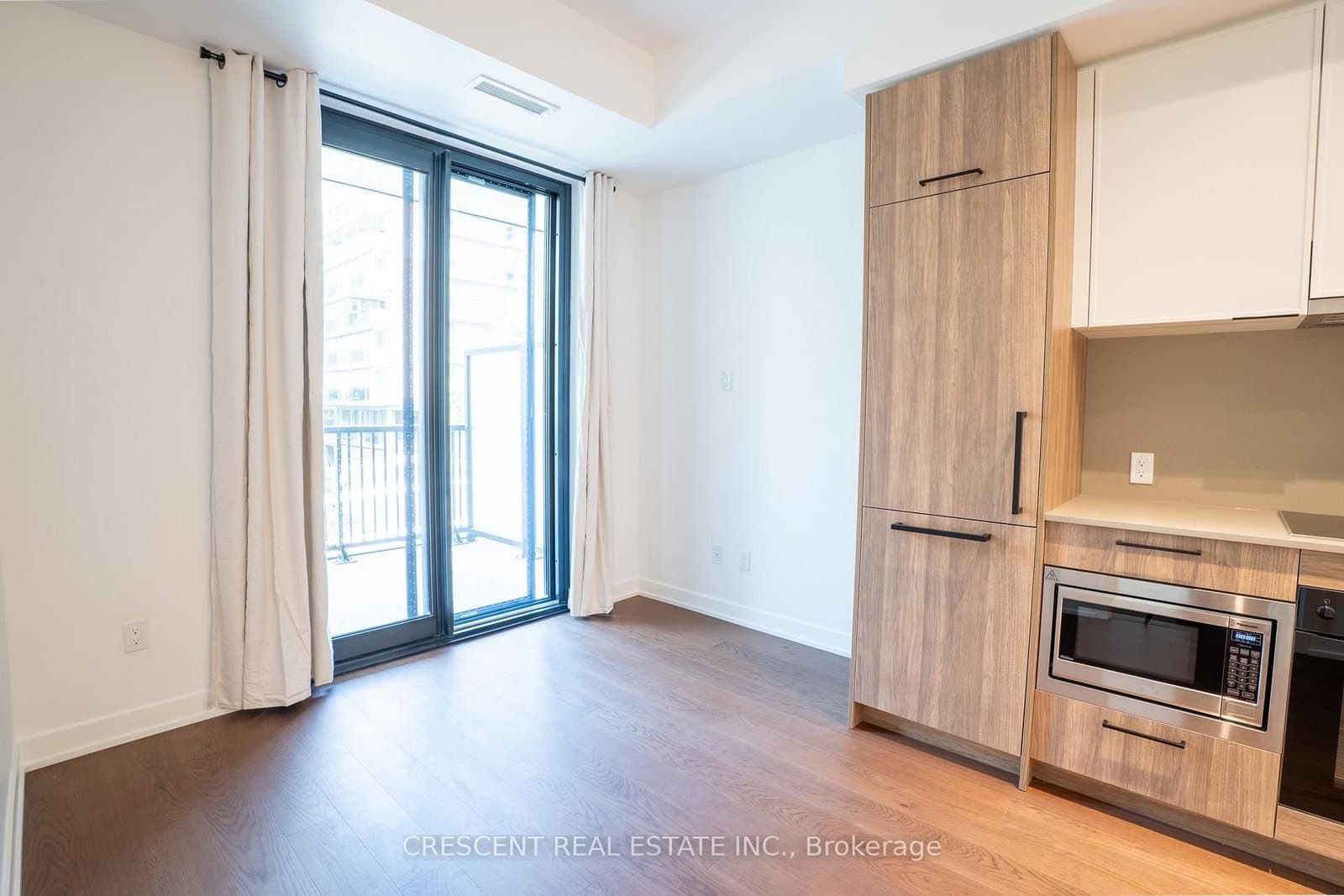 91 Montclair Avenue, Unit 201 thumbnail 4